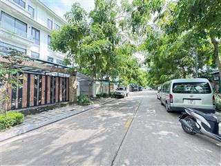 Cần tiên thanh khoản bt liền kề khu d geleximco  view trường lomonoxop144m4tang24 tỷ
