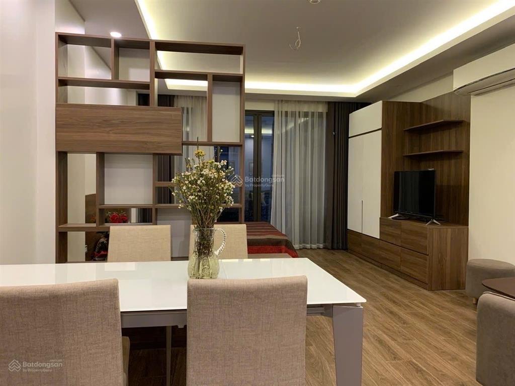 Cho thuê căn hộ tại phố phó đức chính, căn hộ 2pn, diện tích 82m², full nội thất, giá 15tr/ tháng