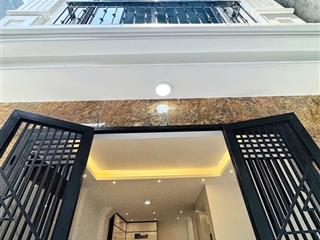 Nhà 60m2 5 tầng phố vĩnh tuy, thang máy, nội thất sang, ô tô tránh 30m