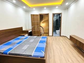 Hoàng mai 39m² 5 tầng, nhà mới nội thất sang xịn, gần ô tô,giá 7.8 tỷ