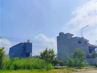 Bán nhanh lô đất thổ mt đường nguyễn thi , vị thanh , hậu giang 120m2/750triệu shr full thổ .