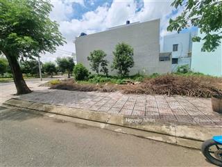 Cần vốn đầu tư bán nhanh lô đất 120m2 mtđ. ngoại ngọc hầu, phường mỹ phước, an giang