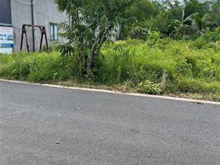 Chủ gửi bán lô đất thổ cư mtđ. liên hoa , vĩnh ngọc , nha trang 120m2/900triệu shr full thổ 100% .