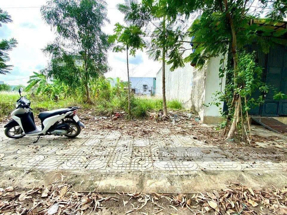 Chính chủ bán nhanh lô đất thổ 120m2/600triệu. mtđ. trương văn kĩnh , phường 1 , trà vinh shr.