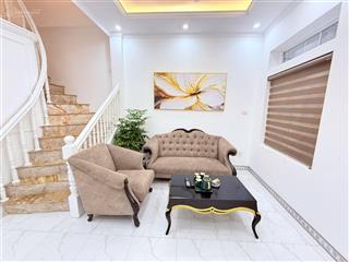 Nhà đẹp văn chương  cực thoáng  full nội thất xịn  có sân để xe  trung tâm quận đống đa