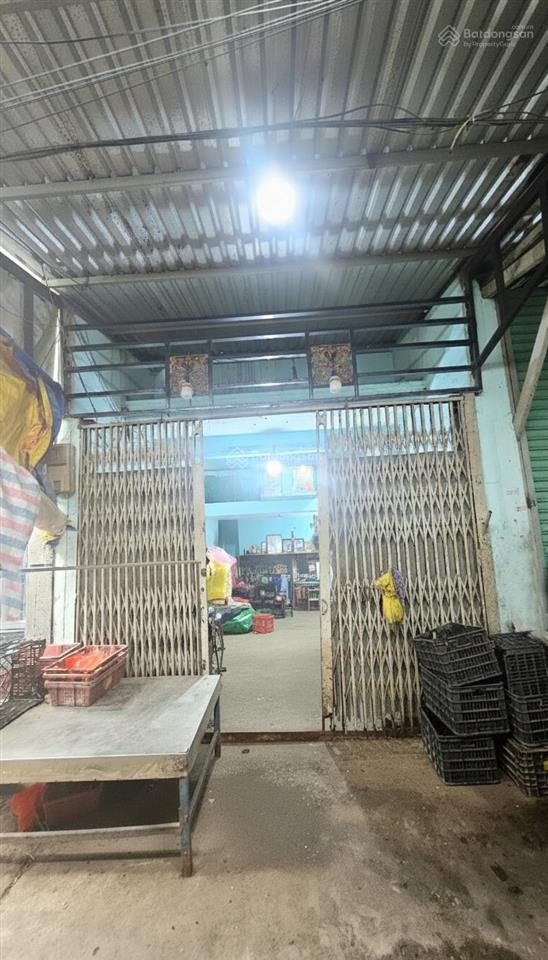 Nhà cũ tiện xây mới ngay mặt tiền chợ tân quy q7 kd buôn bán siêu vip, 53m2, shr công nhận 3 tầng.