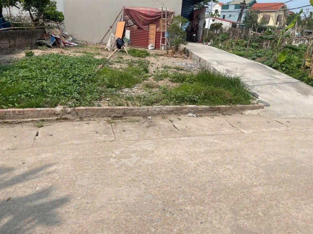 Bán gấp  3 lô đất đẹp ô tô  lô góc chợ thôn 3 vạn phúc  thanh trì