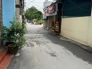 Chủ cần b/án gấp  đất đẹp  ngõ nông  sổ vuông  vị trí cực đẹp địa chỉ yên phú, xã liên