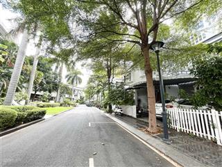 Siêu rẻ  đi mỹ bán gấp biệt thự siêu đẹp hado centrosa garden p. 12, quận 10 (7.5*14m) chỉ 39tỷ tl