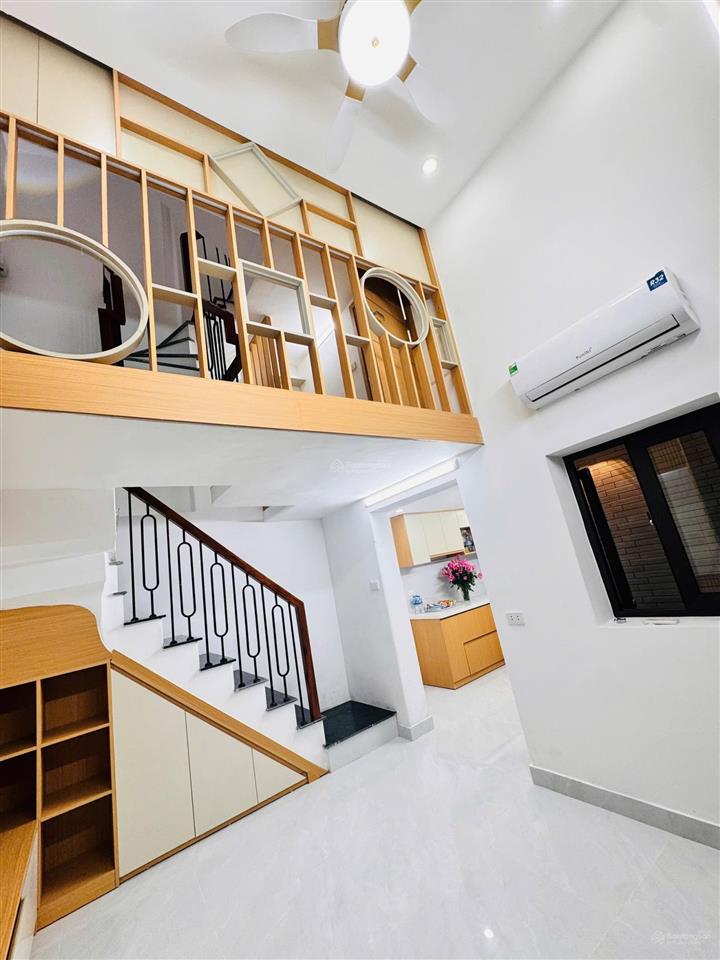 Nhà đẹp đống đa 28 m 4 tầng full nội thất ngõ thông giá 6.9 tỷ