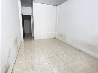 Bán gấp nhà ngõ 79 cầu giấy 35m2 2 tầng nhỉnh 5.7 tỷ yên hòa, cầu giấy,  0979 733 ***