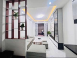 Phố xuân thủy hiếm nhà đẹp bán gấp nhà 32,8m2 5 tầng gần phố xuân thủy giá 7,7tỷ. nà ở khu dân trí