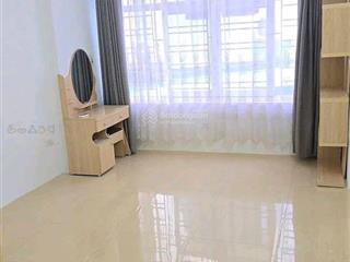Nhà hiểm gần duy tân cau giấy gần ô tô khu công chức thành đạt.chủ bán gấp nhà 46m 5 tầng