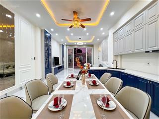Chính chủ  sang tên nhà 1 trệt 2 lầu giá 2,3 tỷ, dt 120m², 4pn 3wc bếp hiện đại