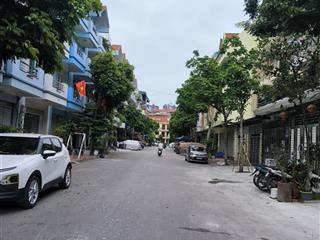 Bán nhà phân lô  đi bộ ra ga la khê, trường học, siêu thị  ở/kinh doanh đều vô cùng hợp lý