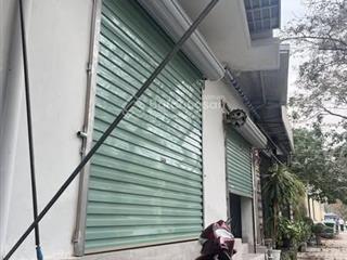 Chính chủ cho thuê mặt phố văn cao, ba đình, mặt tiền 8m, 18tr/tháng, vỉa hè siêu rộng