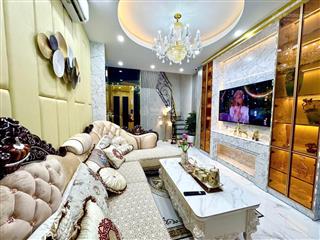 Siêu phẩm đống đa  nhà đẹp không tỳ vết  4 tầng thang máy  full nội thất