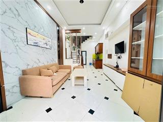 Chính chủ bán nhà đẹp giá tốt phố lụa hà đông5 tầngfull nội thất