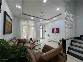Nhà phố mặt hồ đường 25m giá chỉ 22.8 tỷ, 100m2 nhà đã hoàn thiện, xem nhà thương lượng chính chủ