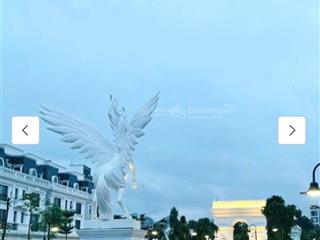 Cho thuê nhà biệt thự. 120m2, 4 tầng, 1 túm. ngã năm đường lê quang đạo kéo dài giáo đường 70.