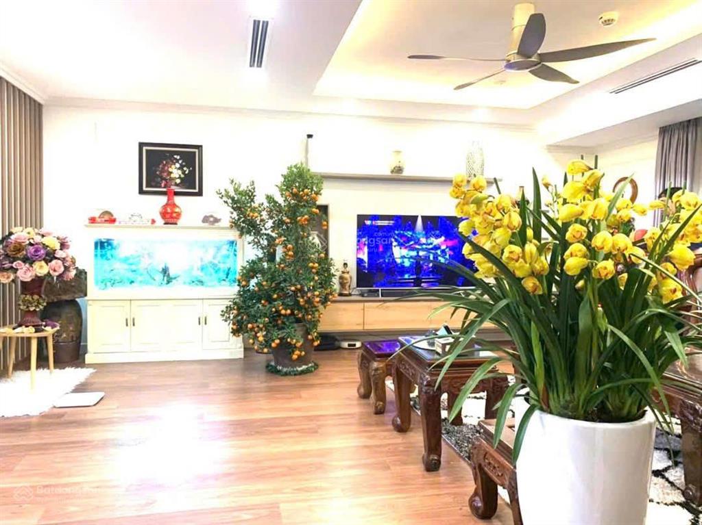 Hiếm bán căn sân vườn 142m 3n2wc full nt có sổ dự án imperia garden giá 12 tỷ
