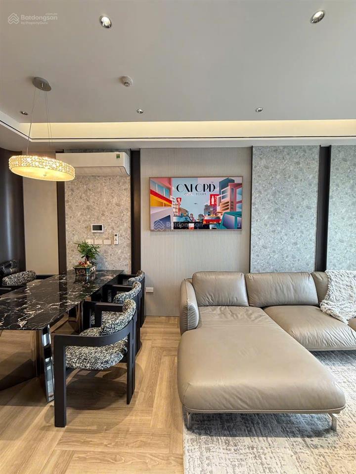 Bán nhanh căn 127m2, 3n2wc 2 ban công cc bohemia giá 11 tỷ.  0772 338 ***