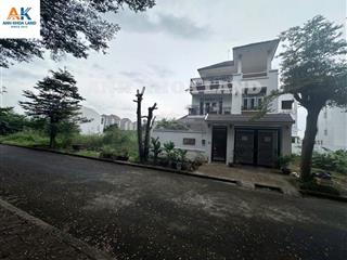 Bán đất 200m2 tại đ.109, p phước long b, q9, hcm, giá 16 tỷ, pháp lý đầy đủ, uy tín