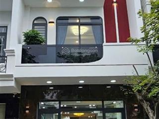 Bán nhà mới xây cực đẹp đường 160, 6,9 tỷ, 4pn + 3wc  3 tầng, nhà đẹp giá tốt