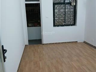 Hàng hiếm hot chung cư nhà xây chắc chắn. sổ đỏ cất két sẵn sàng giao dịch luôn. vị trí siêu đep