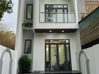 Bán nhà mặt tiền 1 trệt 1 lầu sổ riêng vào ở liền