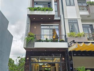 Bán nhà ngay ngã tư miếu ông cù cực đẹp