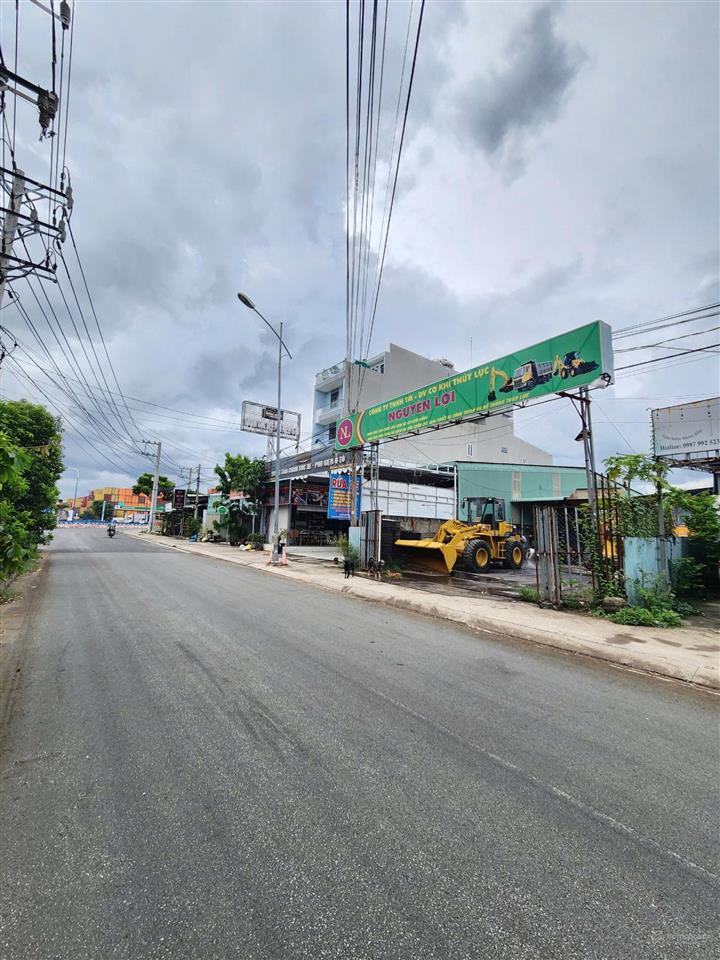 Bán đất mặt tiền 10m dt743a gần ngay ngã 3 tân vạn
