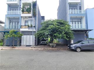 Đất đầu tư hiệu quả gần làng đại học quốc gia