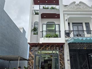 Nhà 1 lầu có phòng ngủ dưới tại kdc sầm uất full nội thất