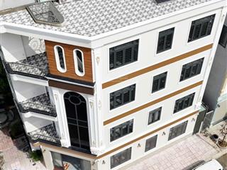 Bán nhà 2 mặt tiền kinh doanh tốt đúc 4 tấm gần làng đại học quốc gia