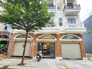 Bán nhà kdc icon central full nội thất gần vincom 550