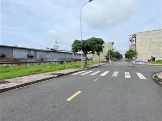 Bán đất đầu tư xây nhà tốt gần vòng xoay an phú ngay dt743