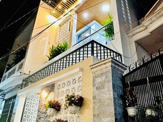 Bán nhà giá tốt khu 3 tháng 2, p12, q10, dt 60m2 hđ thuê 15 triệu/th, mua ngay kẻo lỡ!