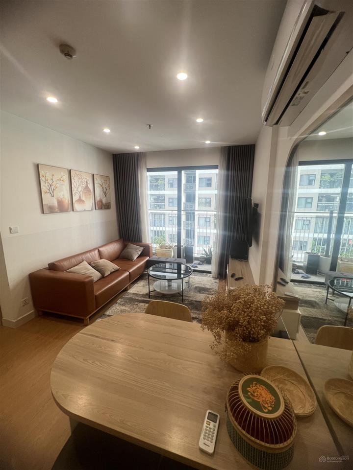 Cần vốn kinh doanh bán gấp căn hộ 54.4m2 2 ngủ tại s301 vinhomes smart city