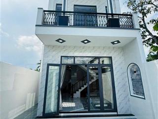Cần bán nhà 1 trệt, 1 lầu 3pn, 2wc dt 4,2x25m đường đinh đức thiện  cho thuê 10tr/th
