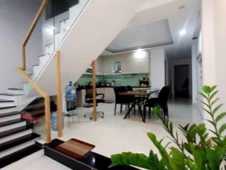 Bán nhà 2 tầng chế lan viên giáp biển chỉ 200m ra mỹ khê, full nội thất giá chỉ 8. x tỷ