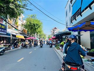 Bán nhà mặt tiền rộng 7m kinh doanh sầm uất 3 tầng đường số 18, phước bình, thủ đức