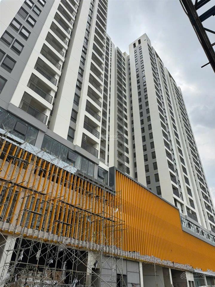 Bán cc aurora residences, 3,2 tỷ, 68m2, 2pn, view đẹp, q8, hcm