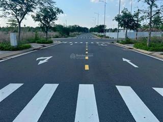 Bán đất ngay sân bay long thành  sổ sẵn  sang tên công chứng liền, giá 1tỷ3, 100m2, chính chủ
