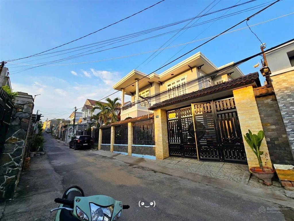 Bán đất mt tỉnh lộ 7 chợ phước thạnhdiện tích 155m2sổ hồng rieng