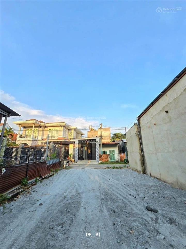 Bán đất mt tỉnh lộ 7 chợ phước thạnhdiện tích 155m2sổ hồng rieng