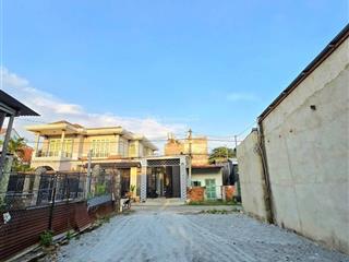 Bán đất mt tỉnh lộ 7 chợ phước thạnhdiện tích 155m2sổ hồng rieng