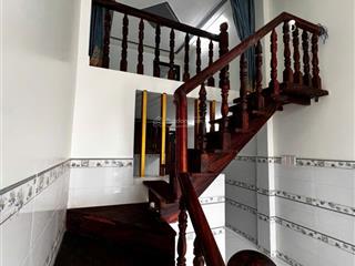Nhà 55m2 ở hiệp thành, đường ht17 dài 12m giá 1tỷ270, oto đậu trước nhà