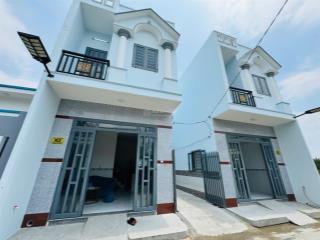 Thanh lý gấp dãy nhà 5 căn nhà lầu shr giá chỉ 2ty550 còn thương lượng