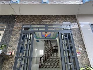 Nhà lầu 2 phòng ngủ cần bán gấp, giá thương lượng